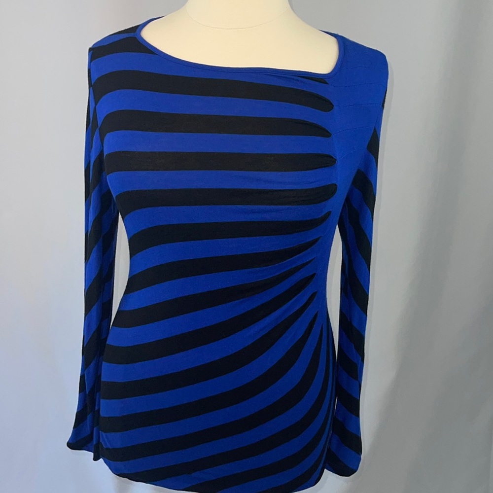Eci scoop neck, stripped long sleeve top in size large